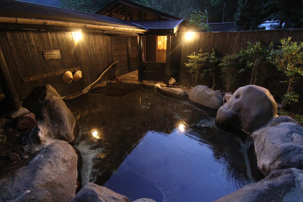 Hotel Yufuin Ryoan Wazanho à Ōita Extérieur photo